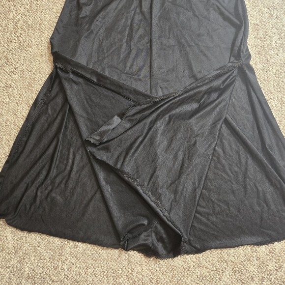 Fredericks of Hollywood Black Satin Lace Long 2 Slits Halter Top Nitgown Large - Picture 4 of 16